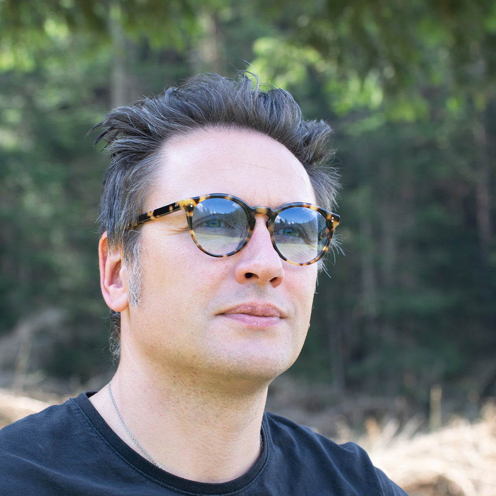 Occhiali da sole bio acetato uomo lenti azzurro sfumato